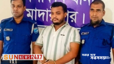 মাদারীপুরের শিক্ষক হত্যা চেষ্টা মামলার আসামী গ্রেফতার