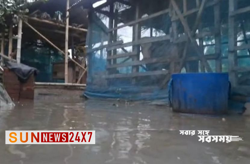 মোল্লাহাটে মাত্র ১'শ মিটার ড্রেনের অভাবে জলাবদ্ধতায় অর্ধশতাধিক পরিবার
